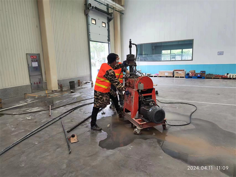 乌海厂房地面下沉塌陷注浆加固施工